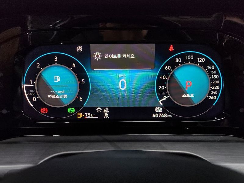 2024 Volkswagen Golf 2.0 TDI Prestige photo 8