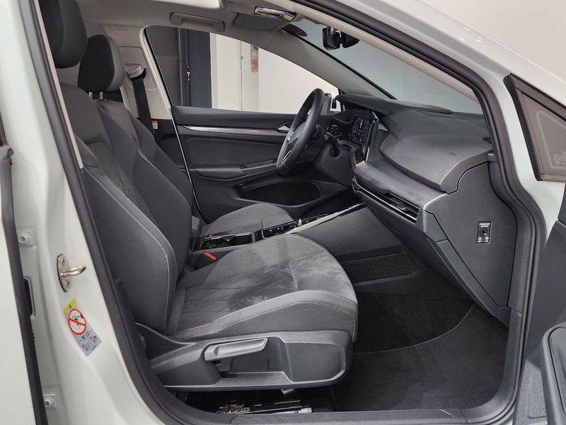 2024 Volkswagen Golf 2.0 TDI Prestige photo 26