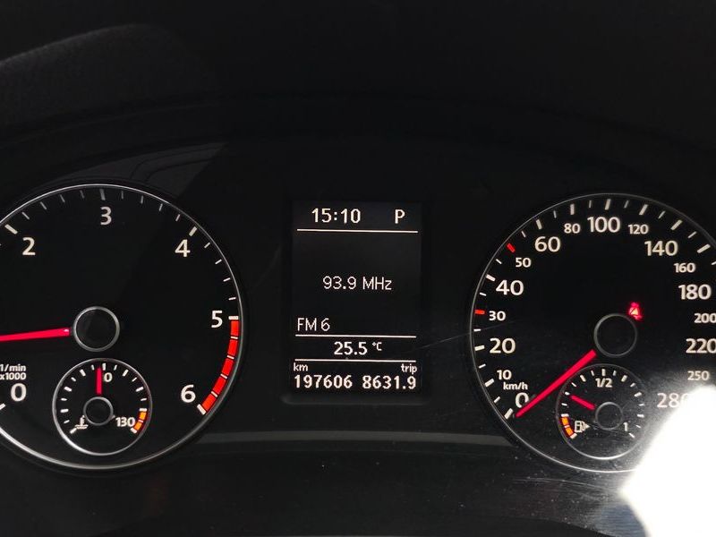 2014 Volkswagen Passat 2.0 TDI B7 photo 8