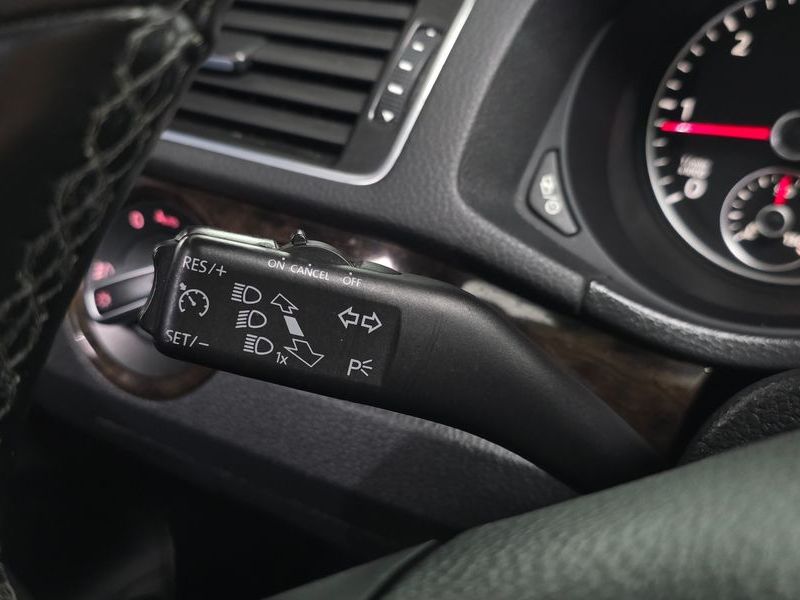 2014 Volkswagen Passat 2.0 TDI B7 photo 18