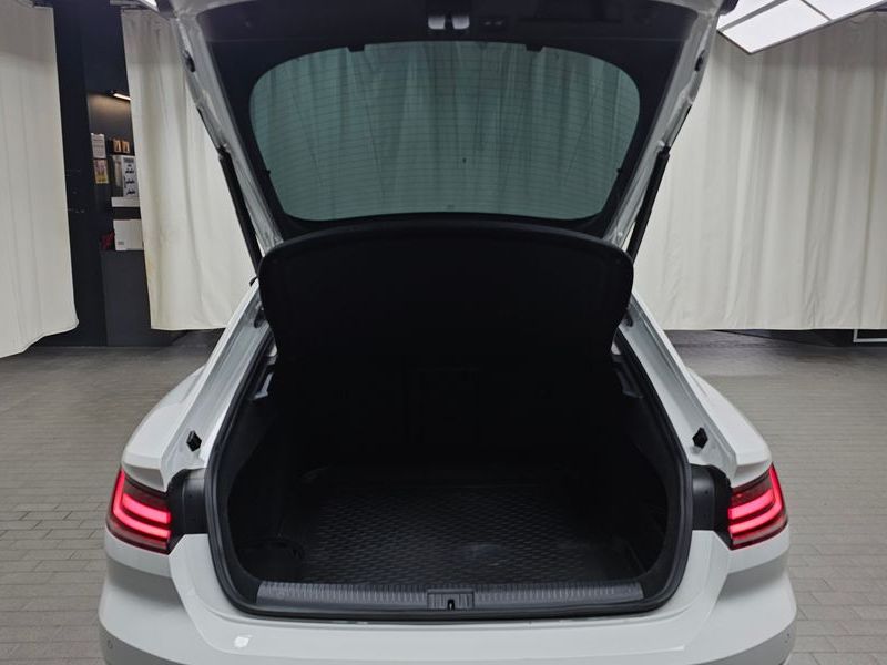 2019 Volkswagen Arteon 2.0 TDI Prestige photo 17