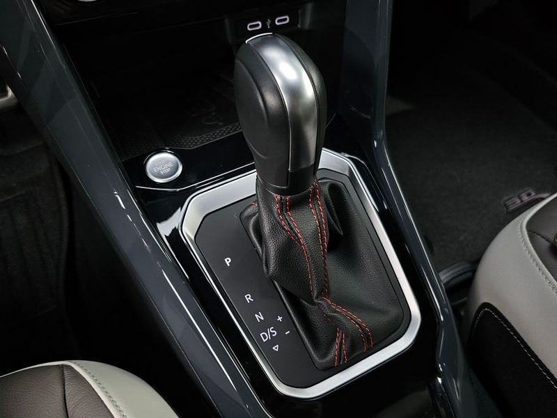 2021 Volkswagen T-Roc 2.0 TDI Prestige photo 9
