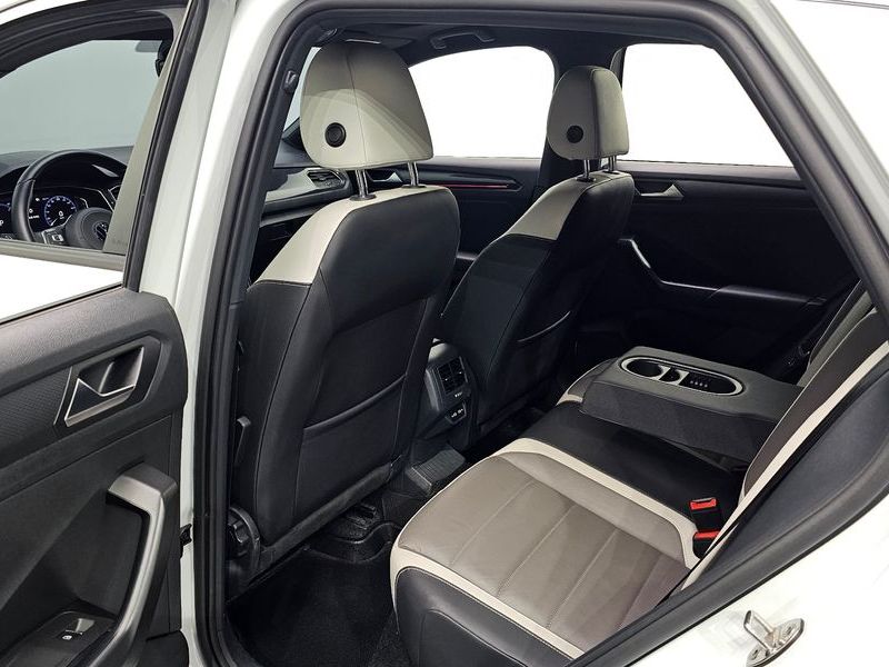 2021 Volkswagen T-Roc 2.0 TDI Prestige photo 12