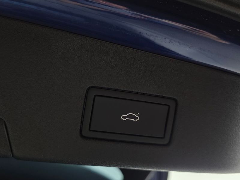2023 Volkswagen ID.4 Pro photo 20