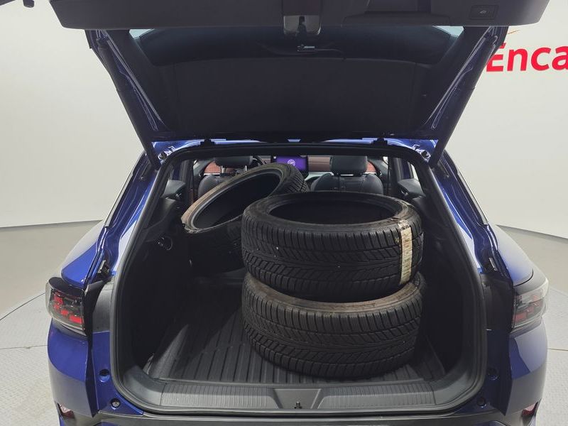 2023 Volkswagen ID.4 Pro photo 27