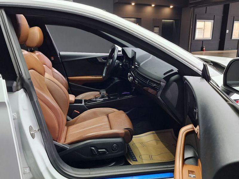2020 Audi A5 40 TDI Quattro Premium Sportback photo 10