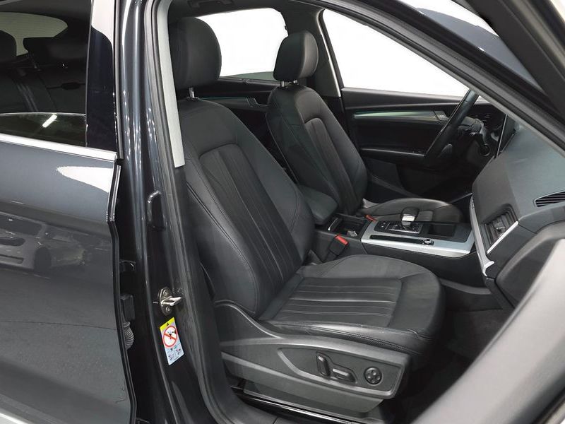 2021 Audi Q5 40 TDI Quattro Sportback photo 10