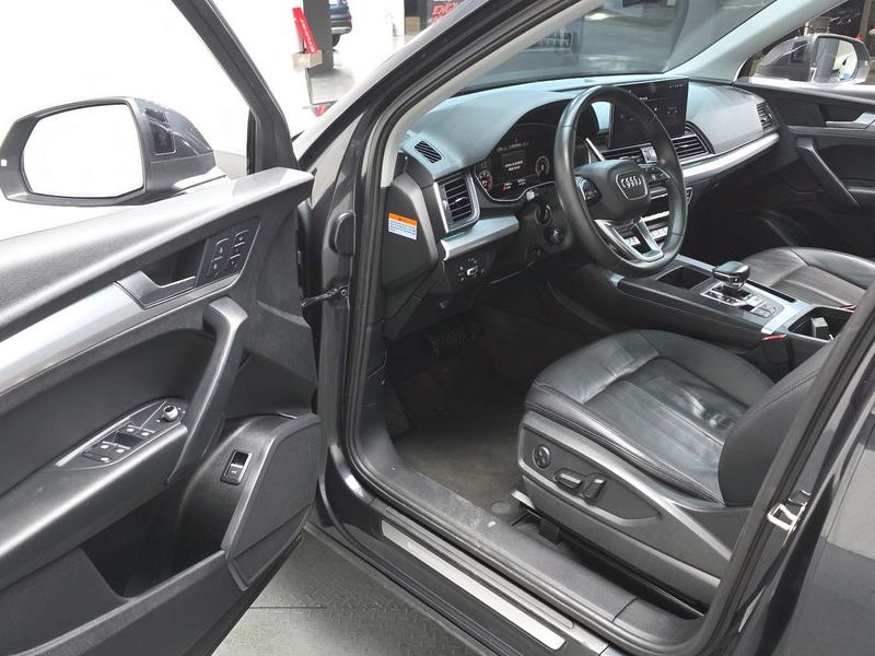 2021 Audi Q5 40 TDI Quattro Sportback photo 12
