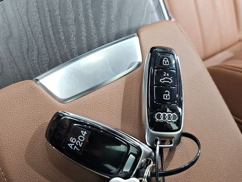 2023 Audi A6 45 TFSI Quattro Premium photo 30