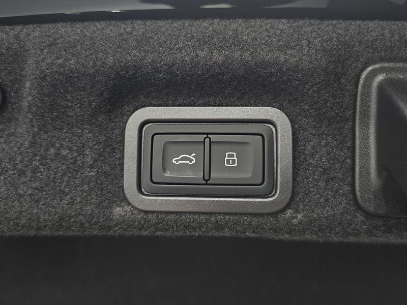 2026 Audi A6 45 TFSI Quattro S Line photo 29