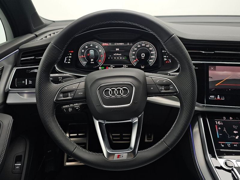 2026 Audi Q7 55 TFSI Quattro Premium photo 13