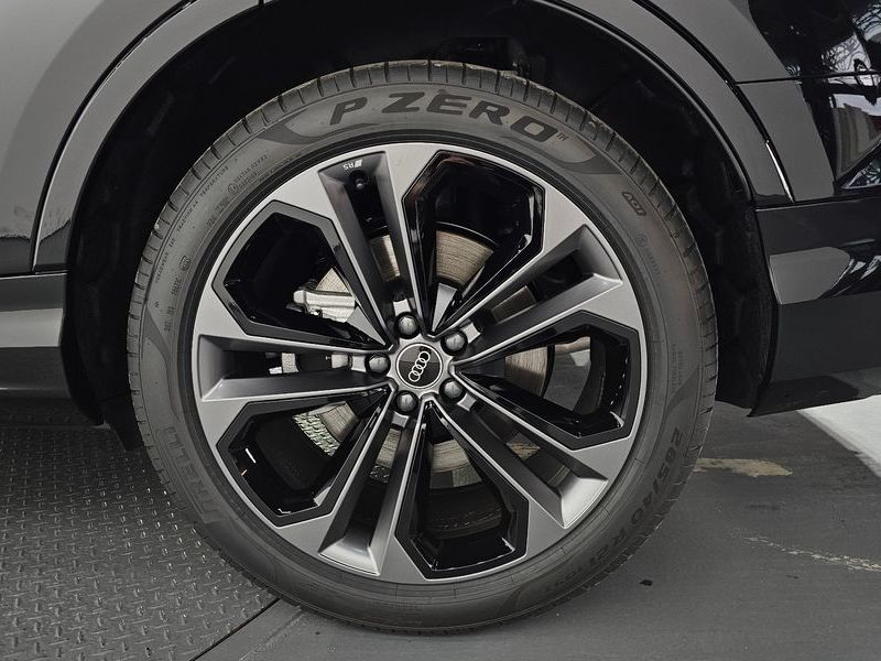 2026 Audi Q7 55 TFSI Quattro Premium photo 21