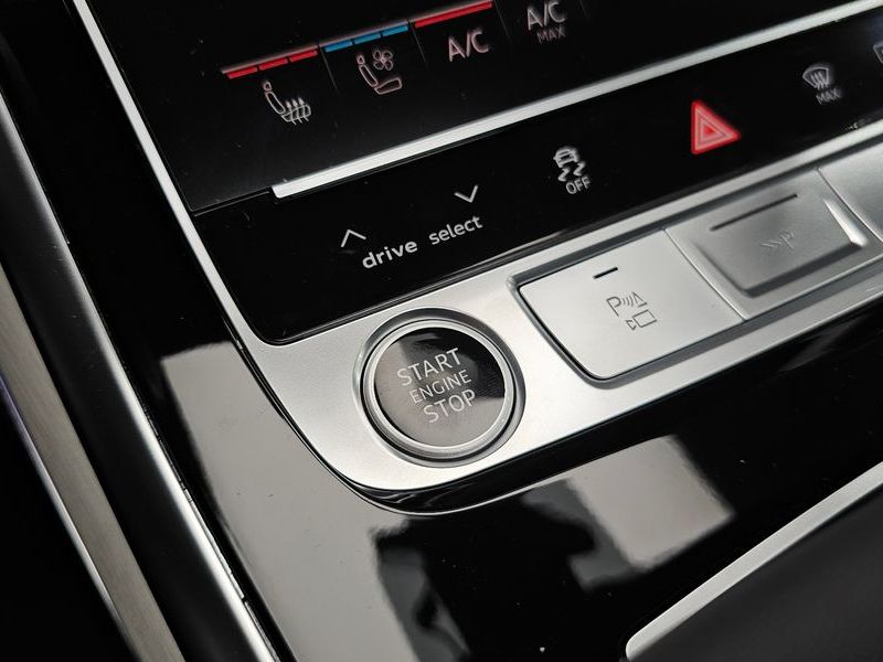 2026 Audi Q7 55 TFSI Quattro Premium photo 28