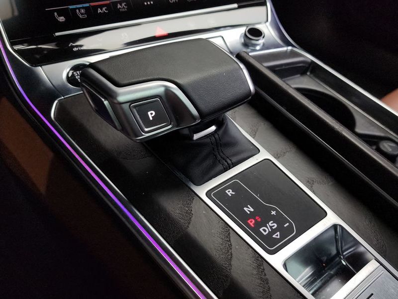 2022 Audi A6 45 TFSI Premium photo 9