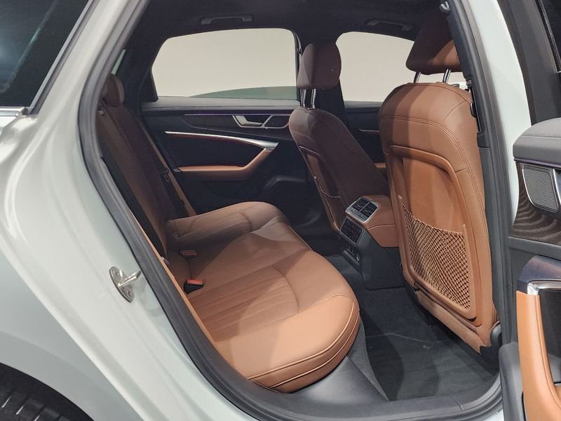 2022 Audi A6 45 TFSI Premium photo 12