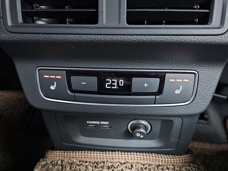 2023 Audi Q5 45 TFSI Quattro Premium photo 18