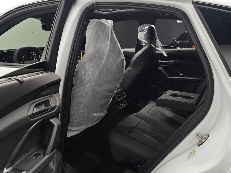 2025 Audi Q5 45 TFSI Quattro S Line Black Edition Sport Back photo 12