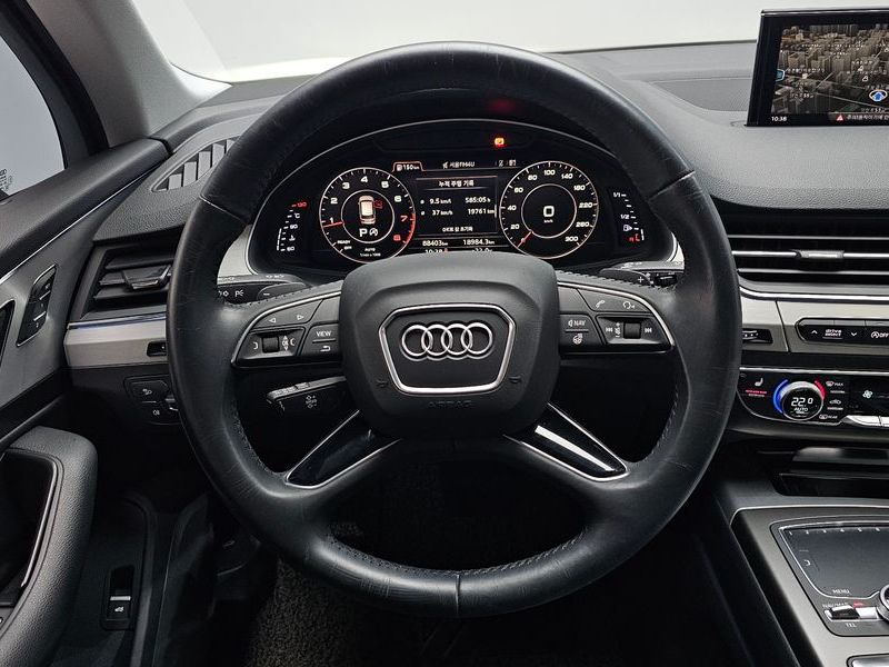 2019 Audi Q7 45 TFSI Quattro photo 12