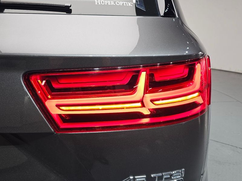 2019 Audi Q7 45 TFSI Quattro photo 23