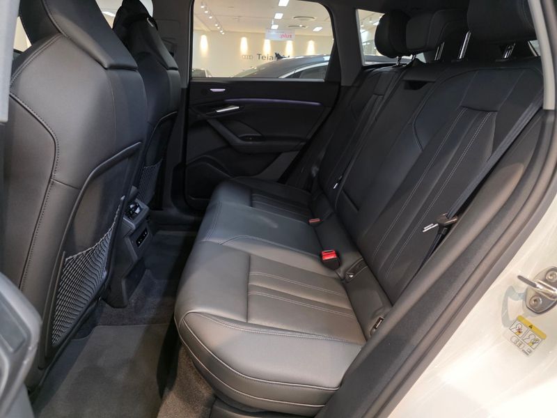2025 Audi Q6 e-tron Performance photo 11