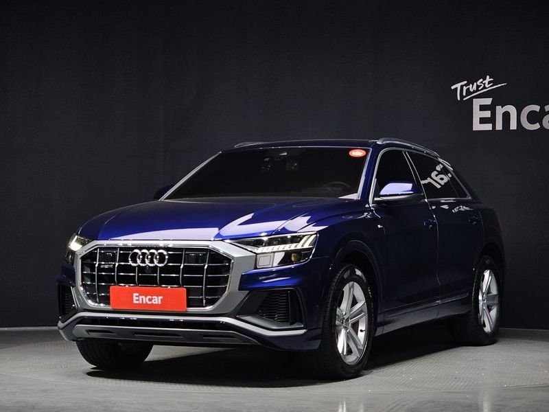 2021 Audi Q8 45 TDI Quattro Premium photo 1