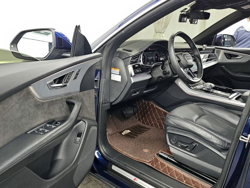 2021 Audi Q8 45 TDI Quattro Premium photo 10