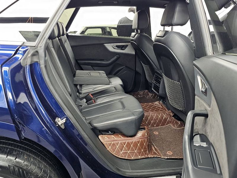 2021 Audi Q8 45 TDI Quattro Premium photo 12