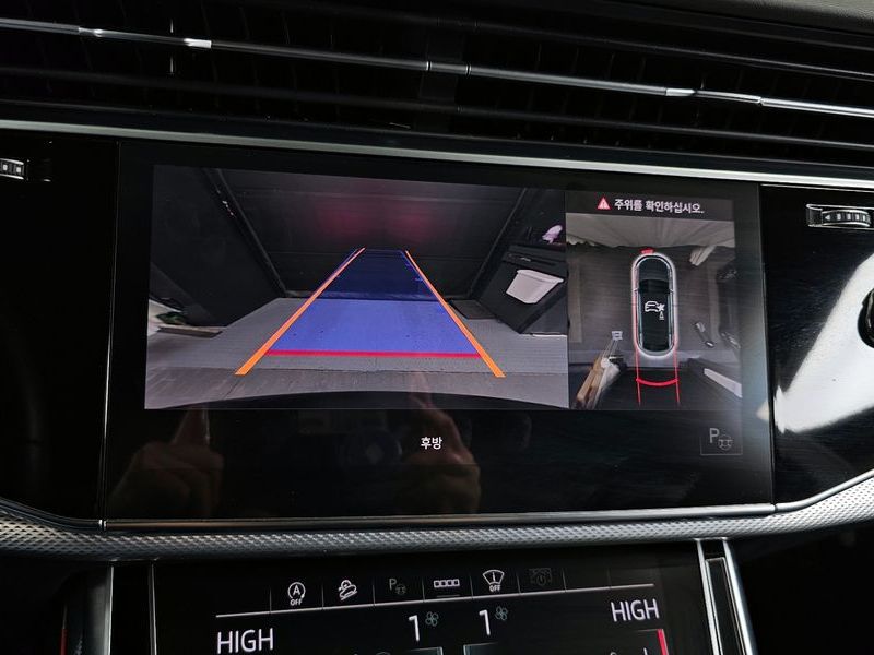 2021 Audi Q8 45 TDI Quattro Premium photo 15