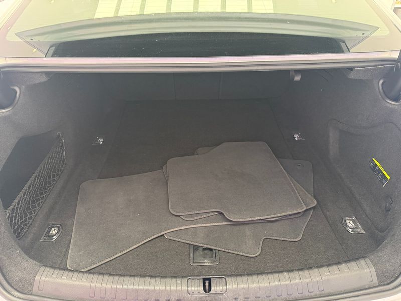 2020 Audi A6 40 TDI photo 19