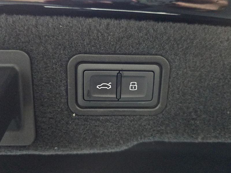 2020 Audi A8 55 TFSI Quattro LWB photo 20
