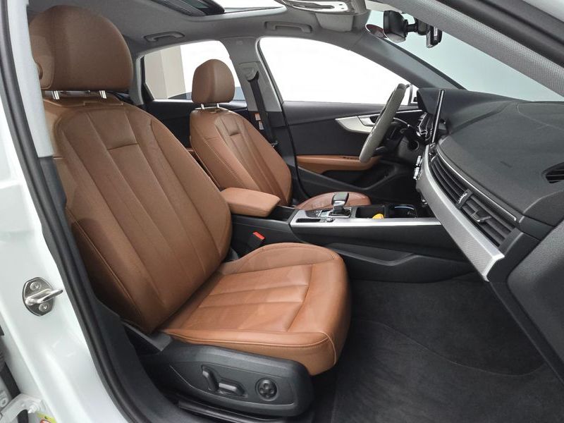 2023 Audi A4 40 TFSI photo 11
