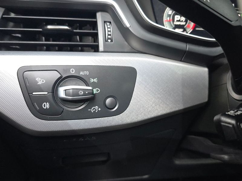 2023 Audi A4 40 TFSI photo 27