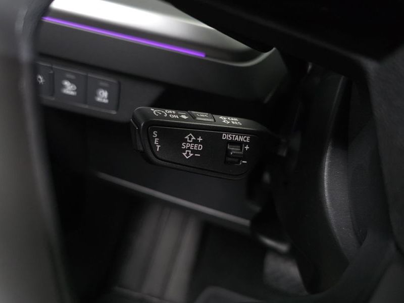 2026 Audi e-tron 45 Premium photo 16