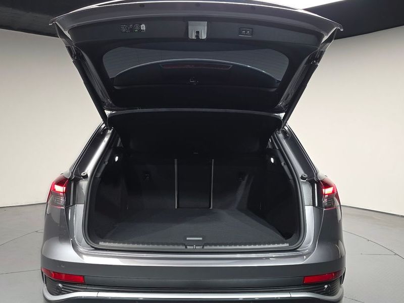2026 Audi e-tron 45 Premium photo 20