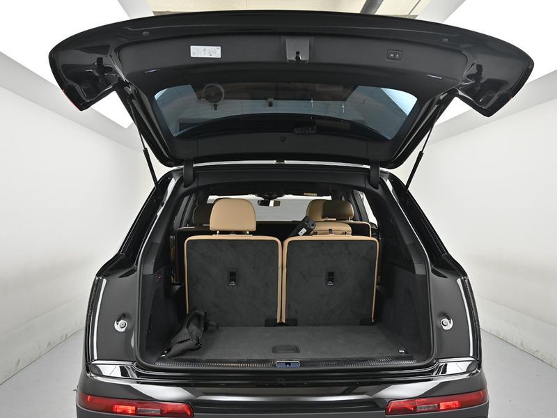 2025 Audi Q7 55 TFSI Quattro photo 20
