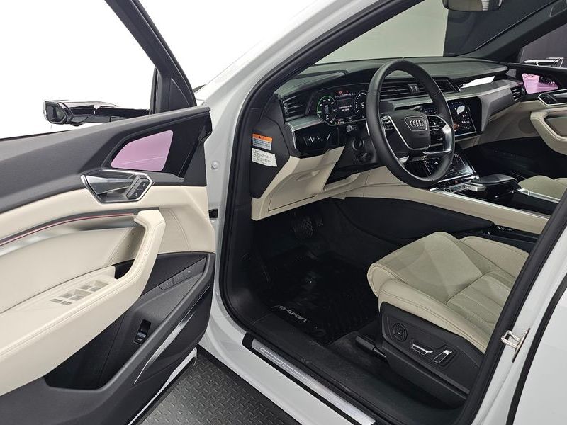 2023 Audi e-tron 55 Quattro photo 11