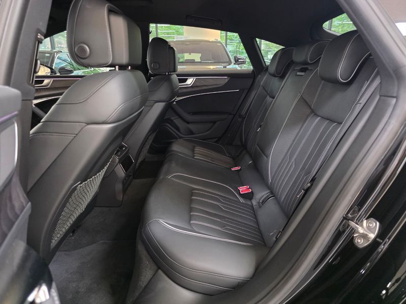 2024 Audi A7 55 TFSI e Quattro Premium photo 11