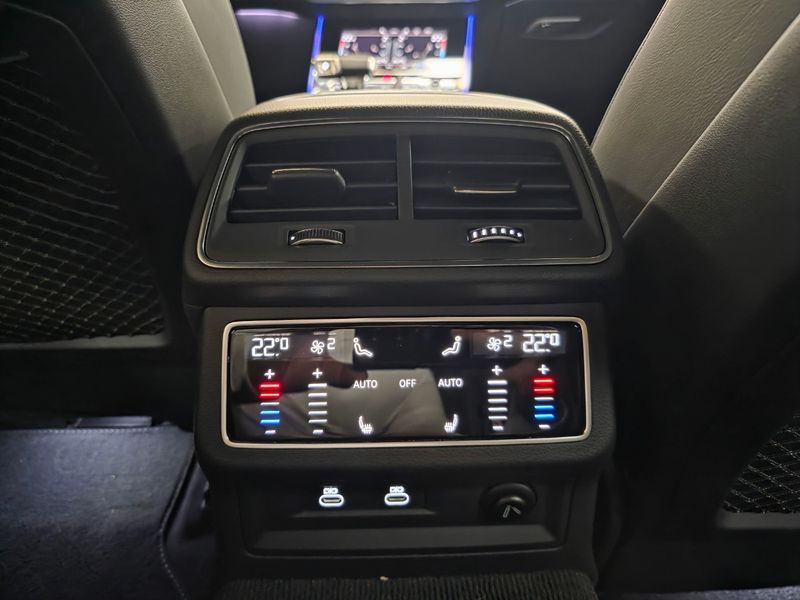 2024 Audi A7 55 TFSI e Quattro Premium photo 15