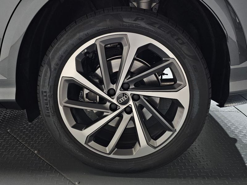 2025 Audi Q5 40 TFSI Quattro S Line photo 21