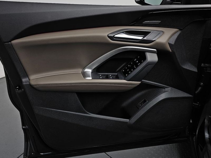 2025 Audi Q5 40 TFSI Quattro S Line photo 24
