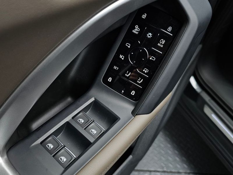 2025 Audi Q5 40 TFSI Quattro S Line photo 27