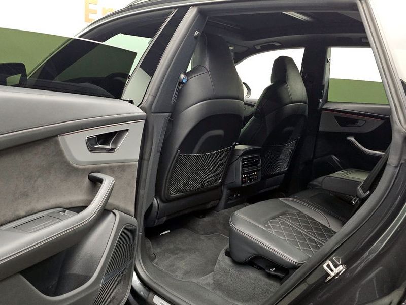 2021 Audi Q8 50 TDI Quattro Premium photo 11