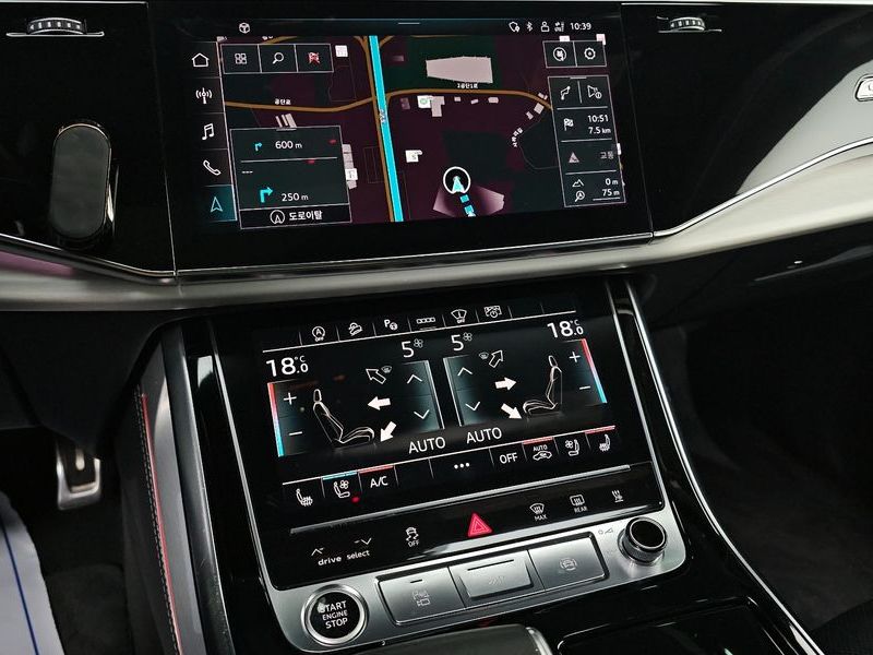 2021 Audi Q8 50 TDI Quattro Premium photo 14