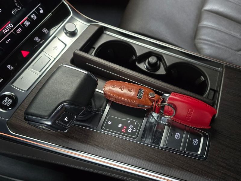 2022 Audi A7 55 TFSI Quattro Premium photo 9