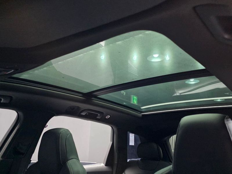 2023 Audi Q7 55 TFSI Quattro Premium photo 18