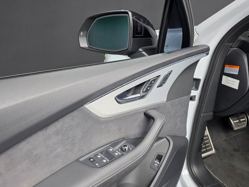 2023 Audi Q7 55 TFSI Quattro Premium photo 27