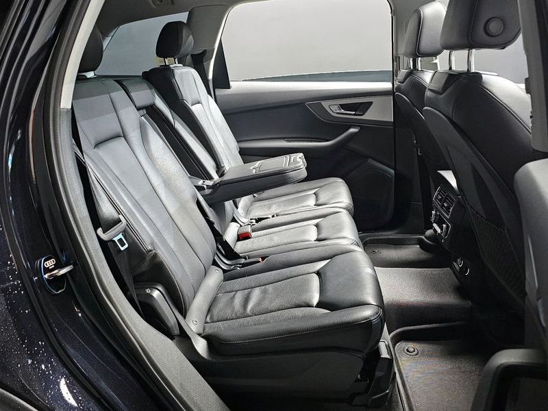 2019 Audi Q7 45 TFSI Quattro photo 12