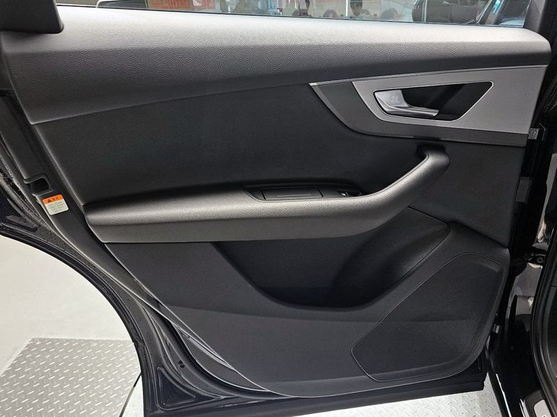 2019 Audi Q7 45 TFSI Quattro photo 25