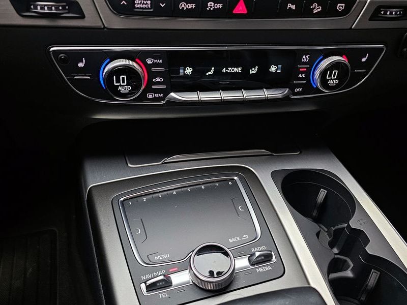 2019 Audi Q7 45 TFSI Quattro photo 28