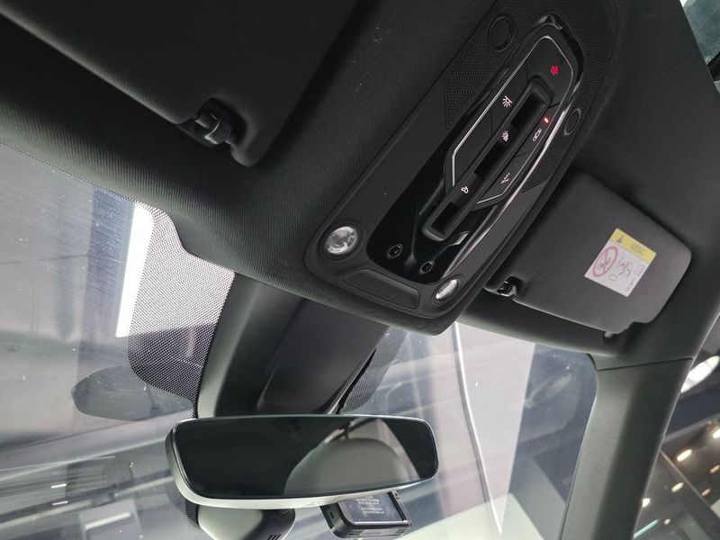 2023 Audi Q5 40 TDI Quattro Premium Sportback photo 19